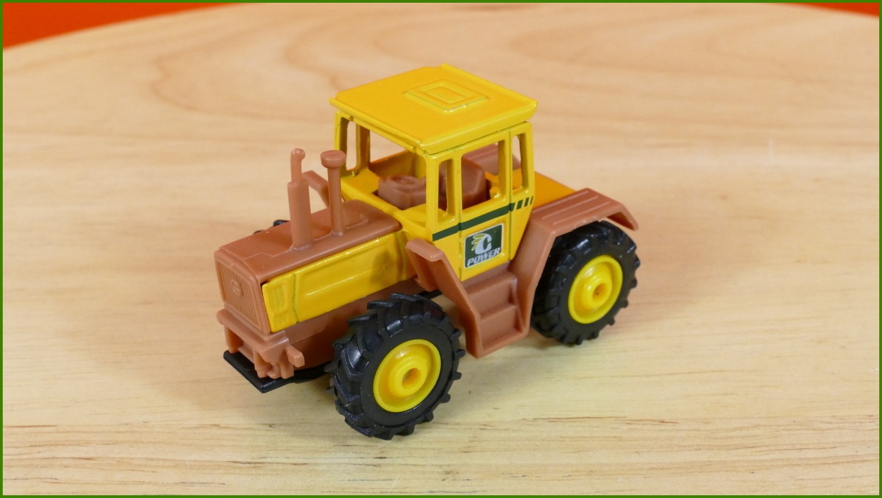 Matchbox Autíčko No.26 - MB-Trac 1600 Turbo
