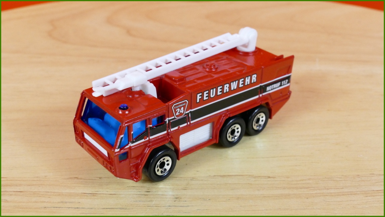 Matchbox Autíčko No.14 - Airport Fire Truck