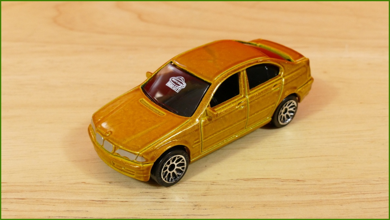 Matchbox Autíčko Hero-City No.40 - BMW 328i