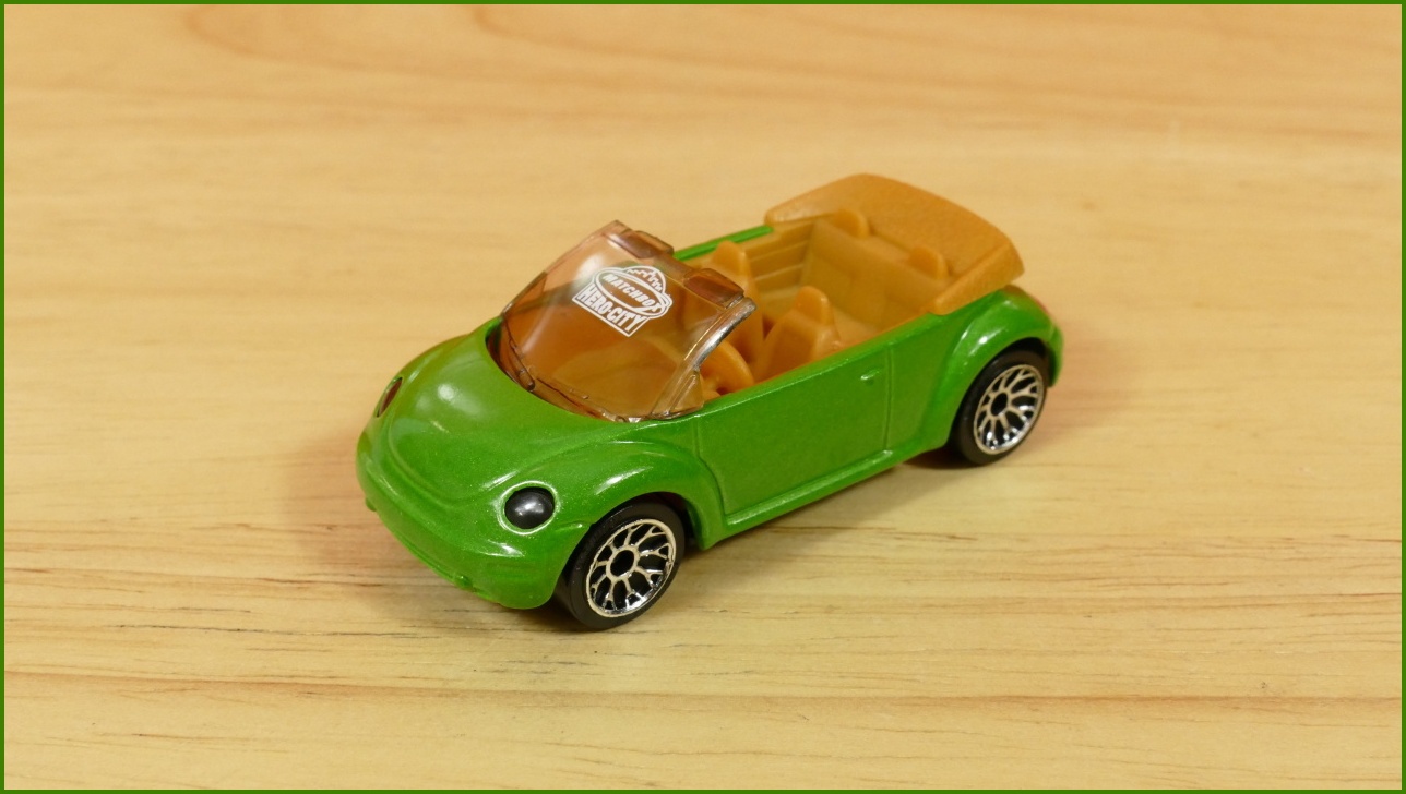 Matchbox Autíčko Hero-City No.70 - Concept 1 Beetle Convertible