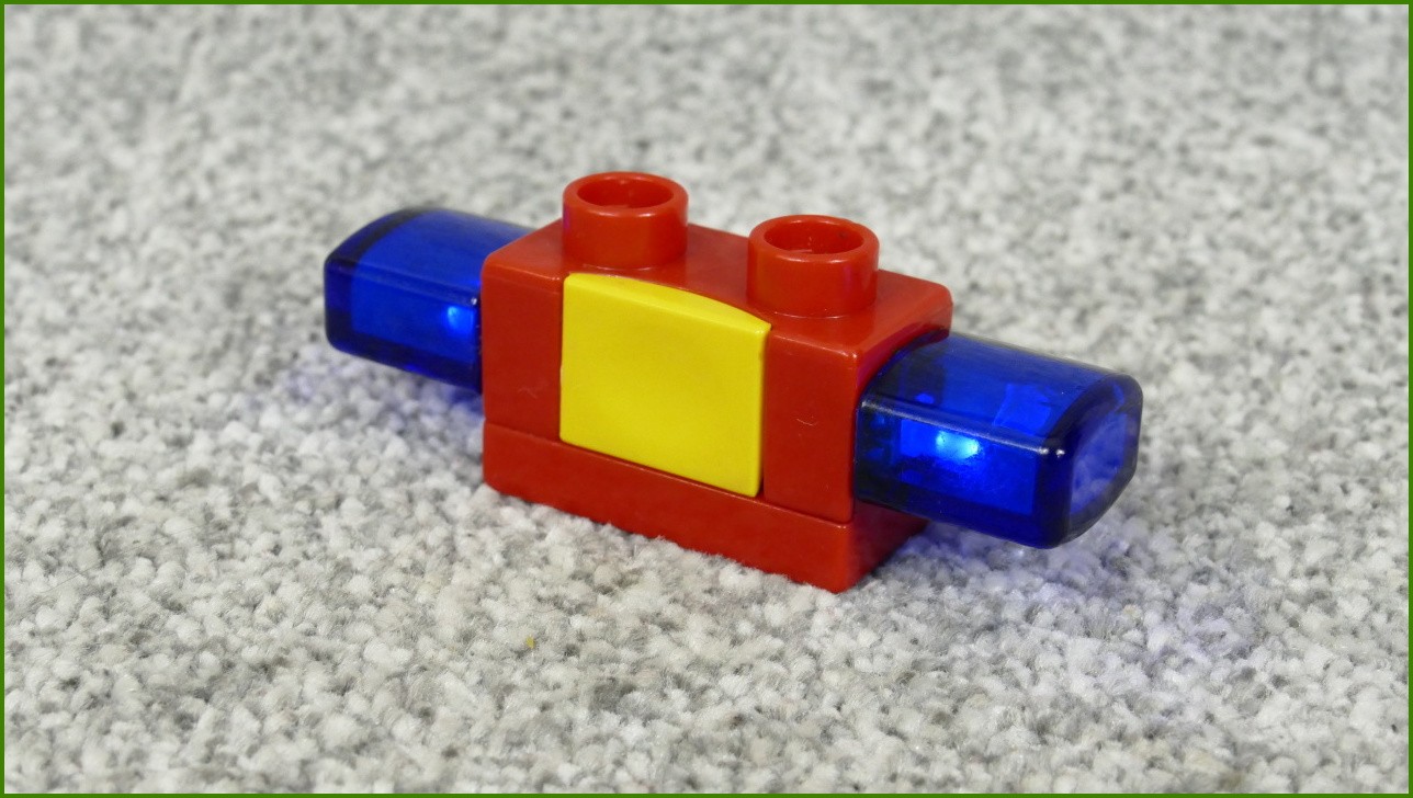 Lego® Duplo® Majáček/Maják - Houká Bliká - Červeno-Žlutý (Boční Tlačítko) (Včetně Baterií)
