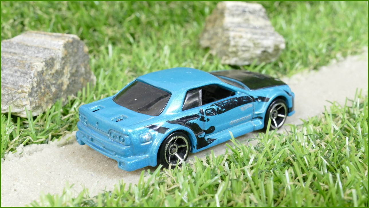 Model Autíčka Hot Wheels Nissan Skyline - bez zadního křídla