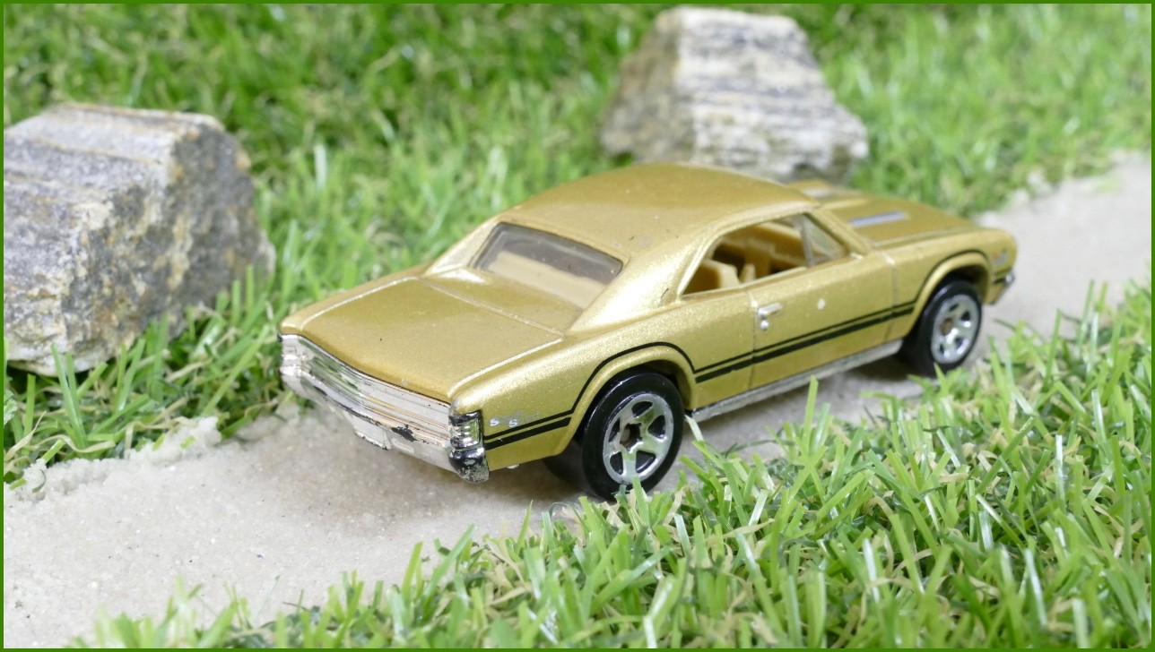 Model Autíčka Hot Wheels ´67 Chevelle SS 396
