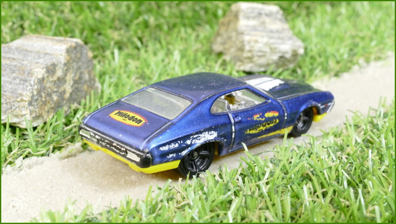 Model Autíčka Hot Wheels ´72 Ford Grand Torino Sport