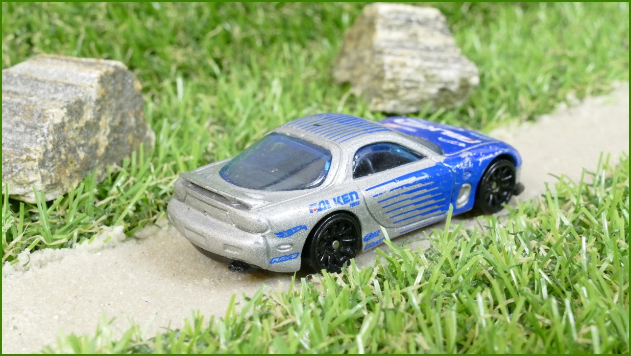 Model Autíčka Hot Wheels ´95 Mazda RX-7