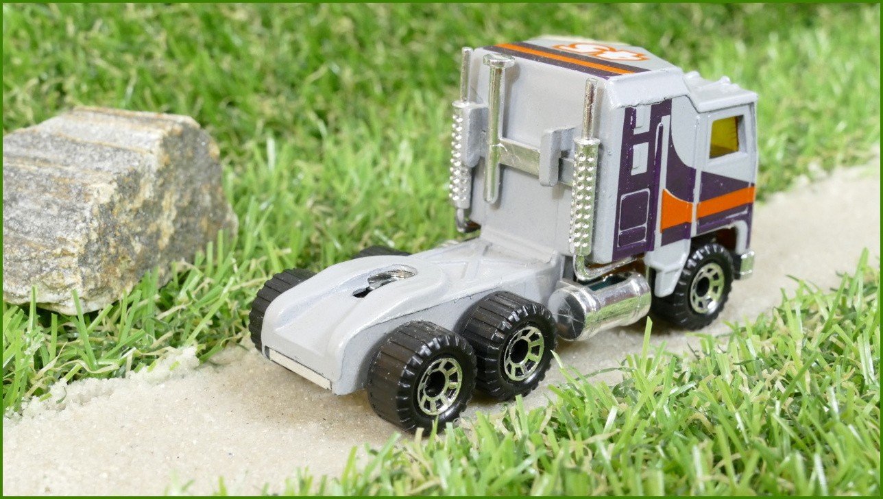 Autíčko Matchbox Kenworth