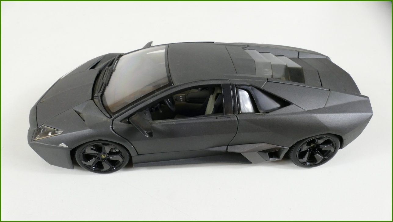 Kovový Model Bburago 1:18 - Lamborghini Reventón - Viz Popis