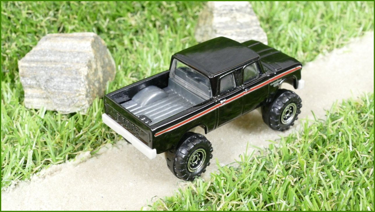 Autíčko Matchbox Dodge D-200