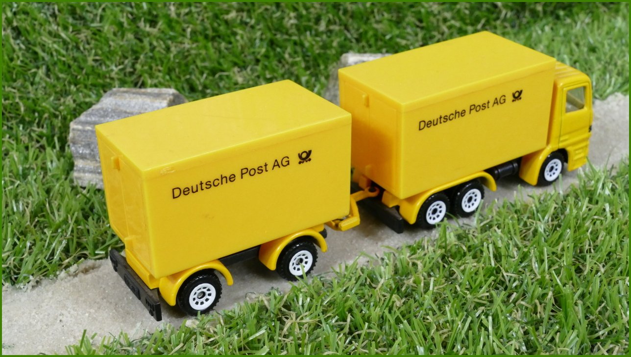 Siku Autíčko 1511 Mercedes Truck Deutsche Post