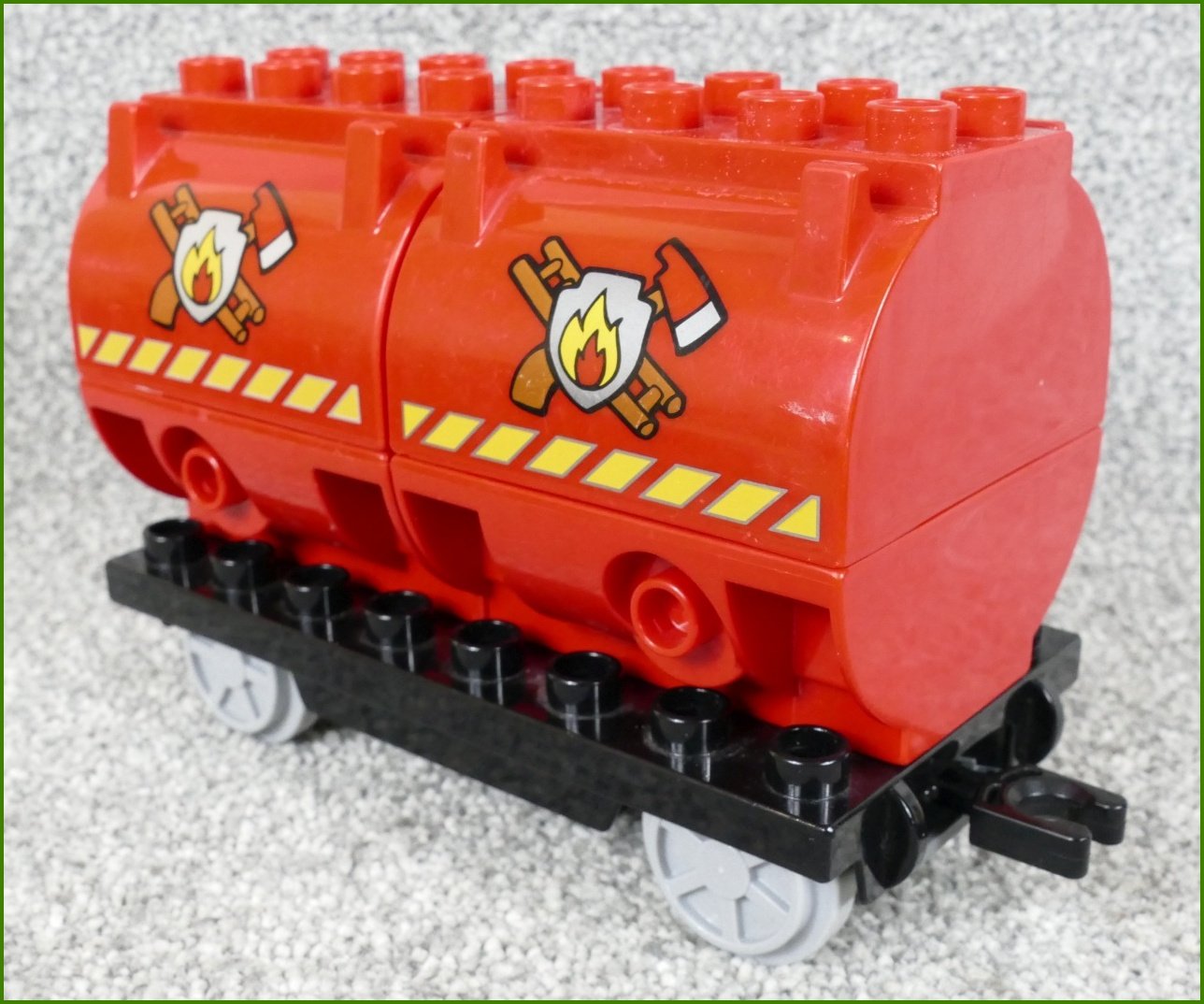 Lego® Duplo® Vagon s Korbami - Hasiči