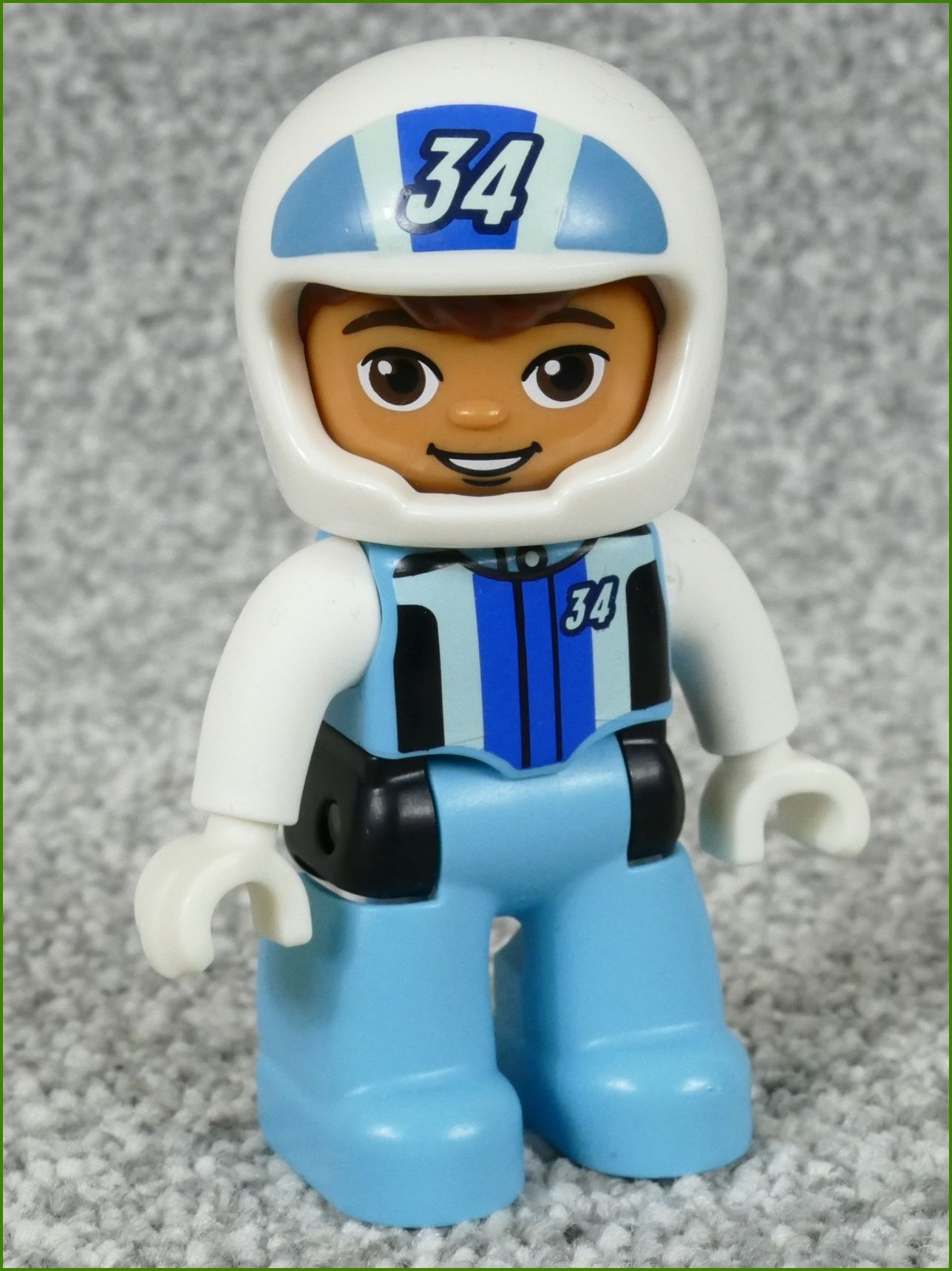 Lego® Duplo® Figurka Závodník v Helmě (34)