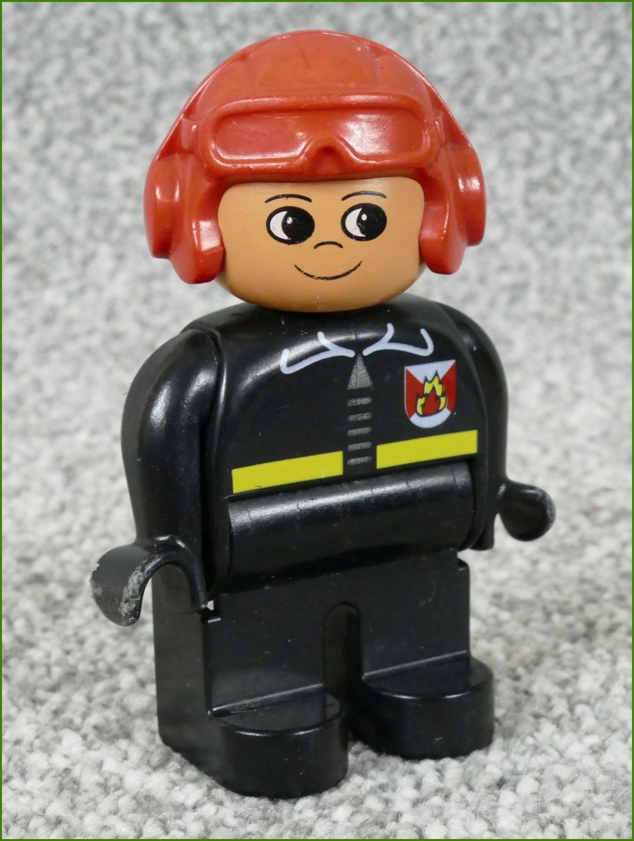 Lego® Duplo® Figurka Hasič Pilot s Červenou Přilbou