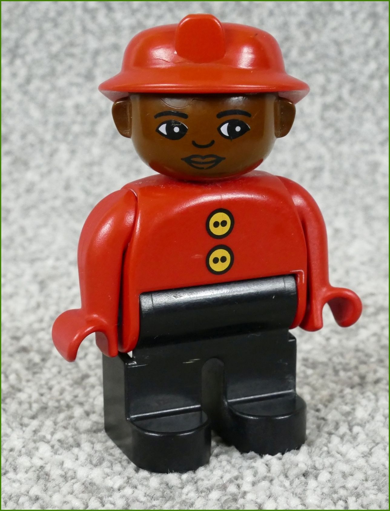 Lego® Duplo® Figurka Hasič Černoch v Červeném