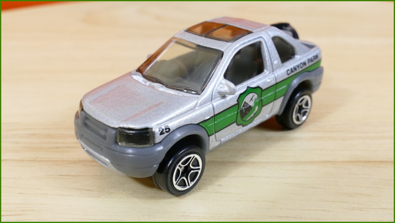 Matchbox Autíčko #56 - Land Rover Freelander