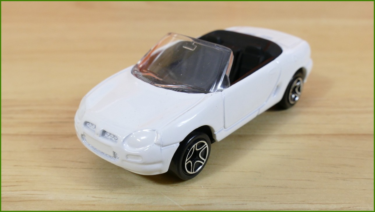 Matchbox Autíčko #36 - MGF 1.8i Cabrio