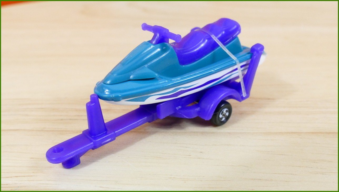 Matchbox Autíčko #51 - Watercraft With Trailer