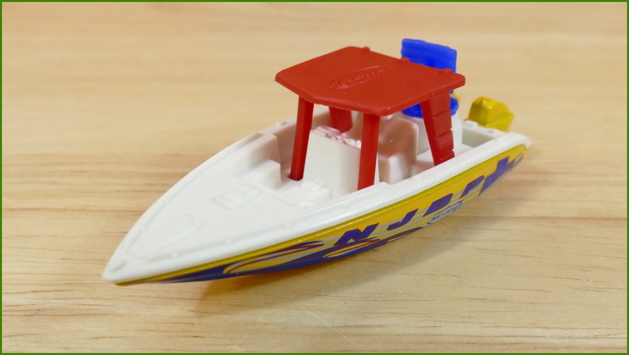 Matchbox Autíčko #68 - Speedboat