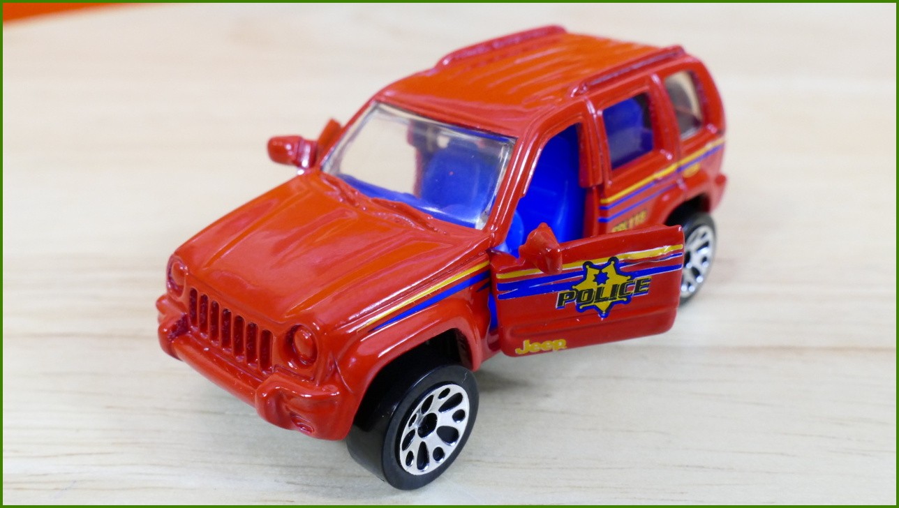 Matchbox Autíčko #71 - Jeep Liberty
