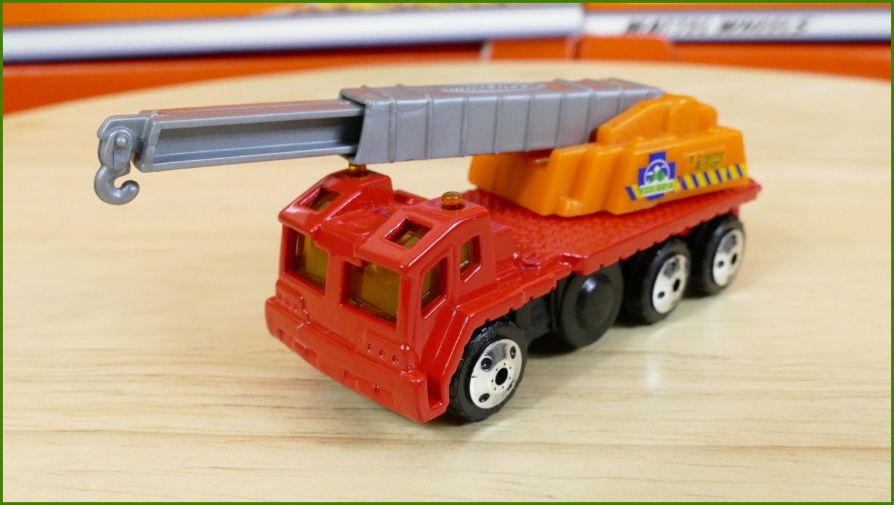 Matchbox Autíčko #72 - Rescue Crane