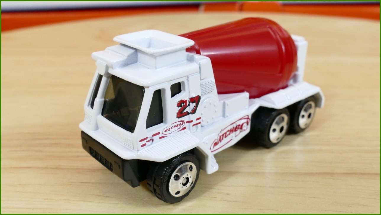 Matchbox Autíčko #40 - Cement Mixer