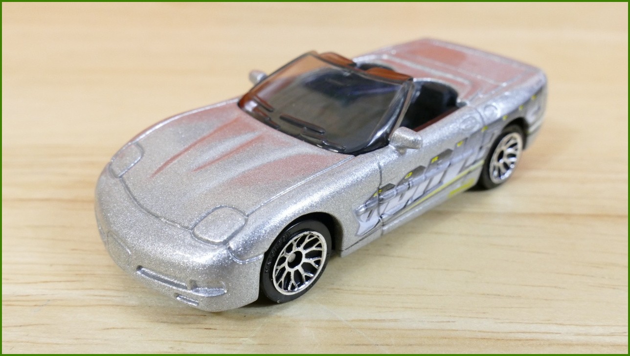 Matchbox Autíčko #11 - 2000 Chevrolet Corvette