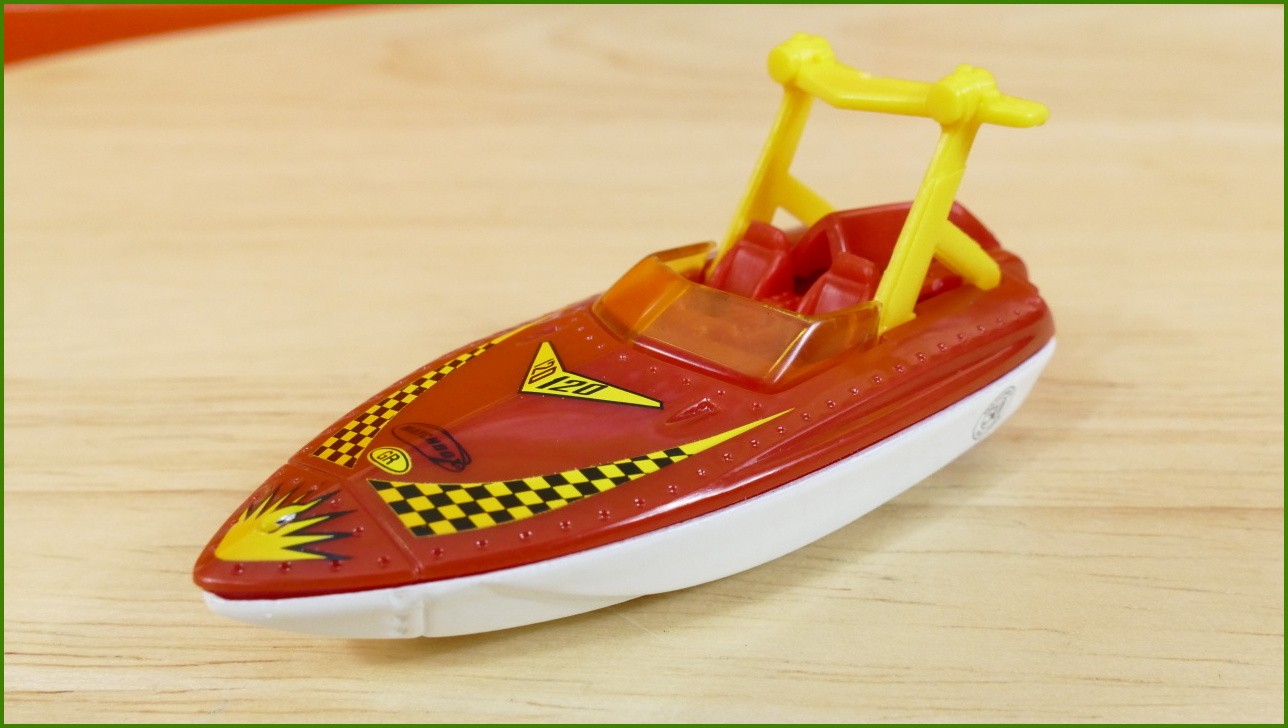 Matchbox Autíčko #52 - Hydro X-Treme
