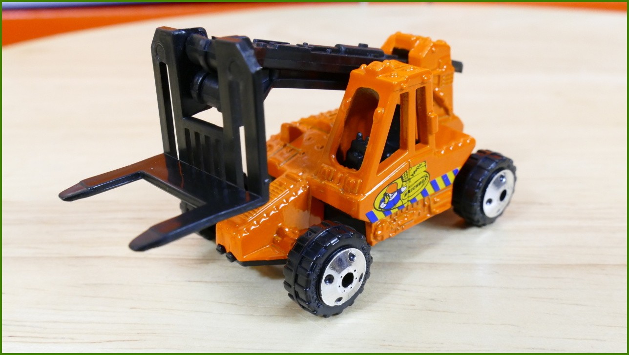 Matchbox Autíčko #64 - Lift Truck