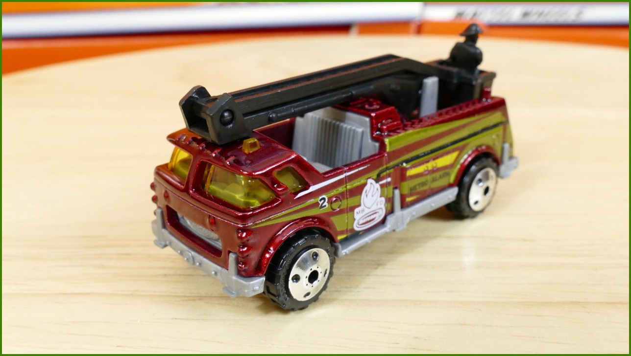 Matchbox Autíčko #2 - Bucket Fire Truck