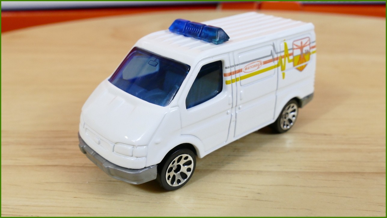 Matchbox Autíčko #14 - Ford Transit