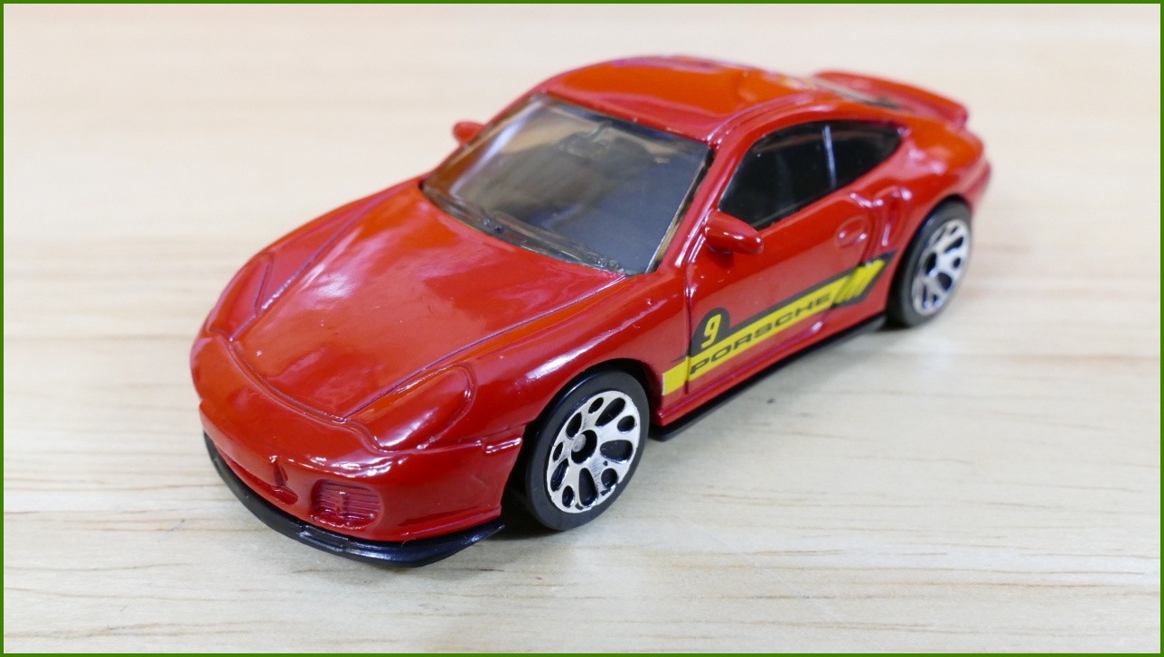 Matchbox Autíčko #9 - Porsche 911 Turbo
