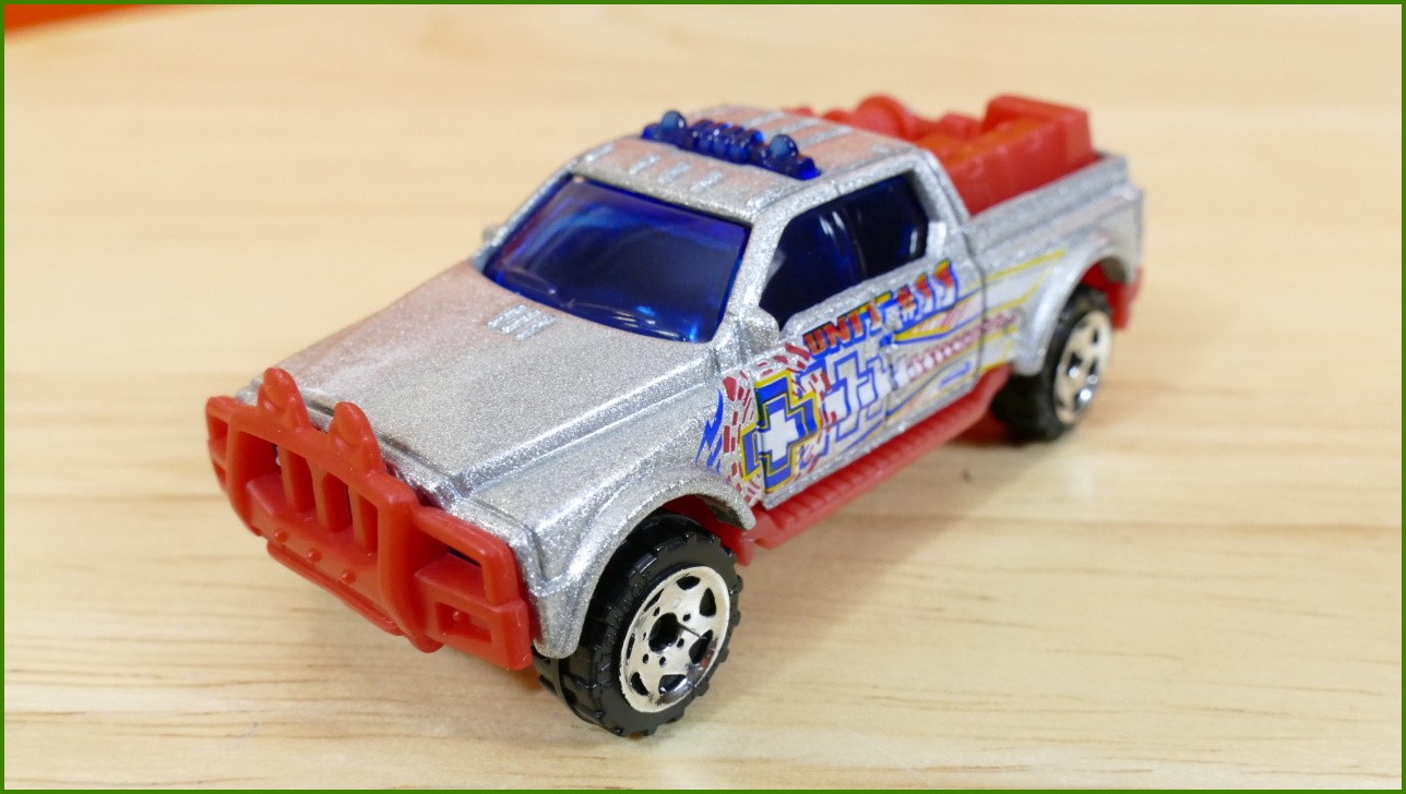 Matchbox Autíčko #11 - Emergency Response 4x4