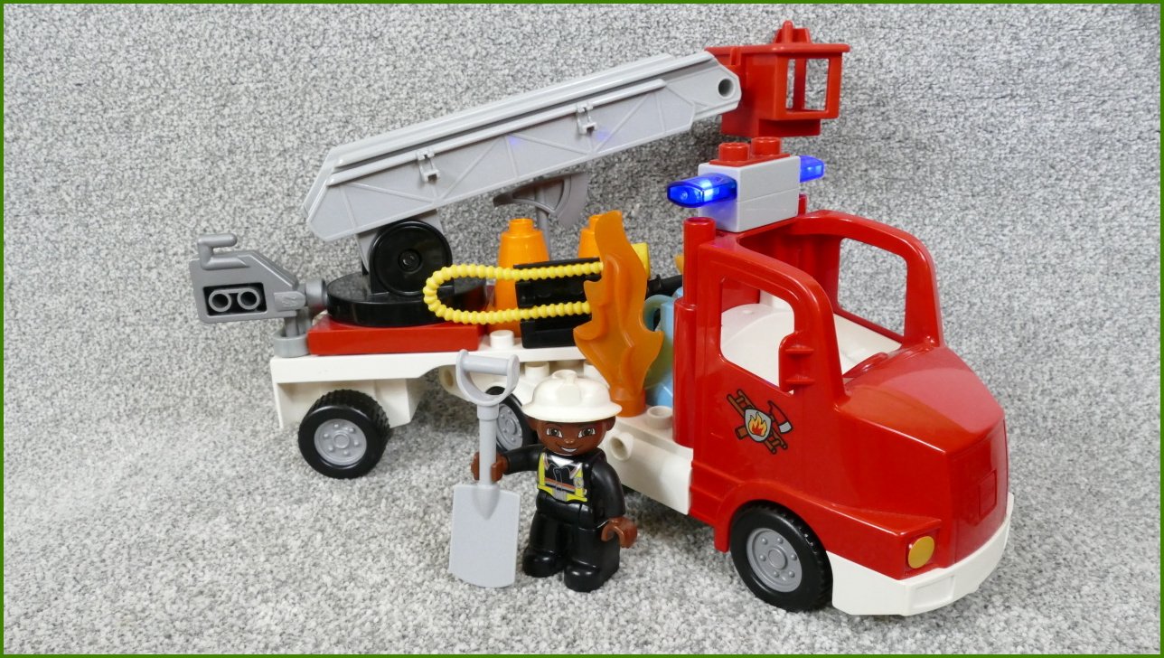 Lego® Duplo® Hasičské Auto se Žebříkem a Příslušenstvím
