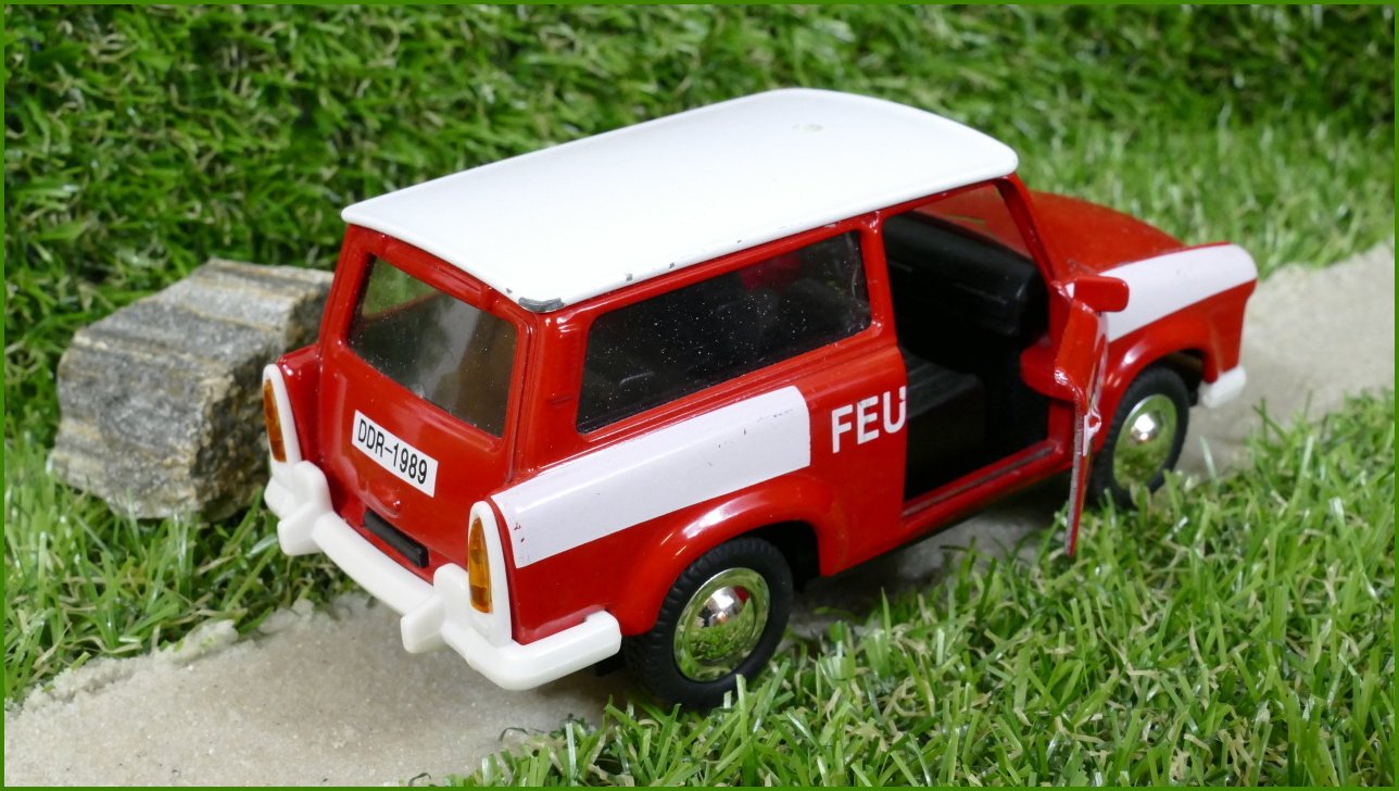 Model Autíčka Trabant 601-S - bez majáčku, natahovací