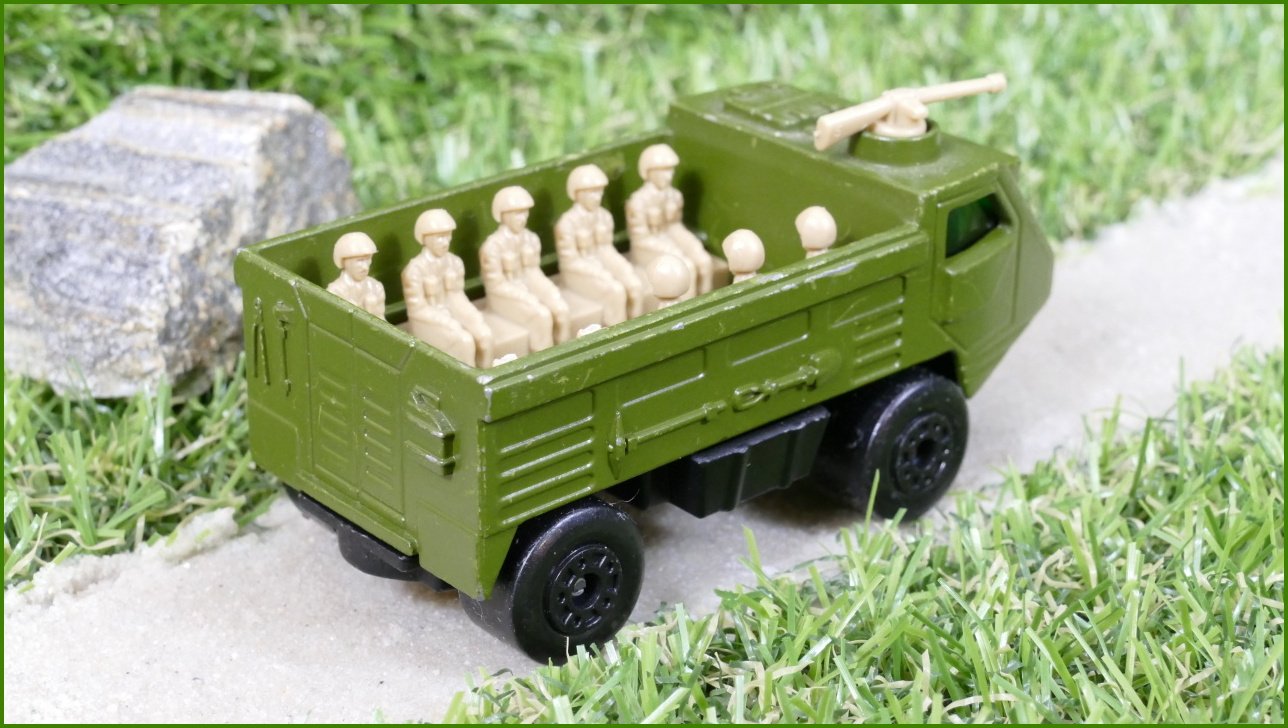 Autíčko Matchbox Superfast No.54 - Personnel Carrier