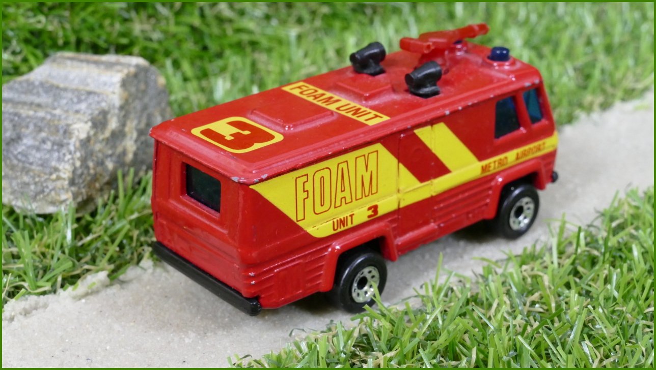 Autíčko Matchbox Command Vehicle