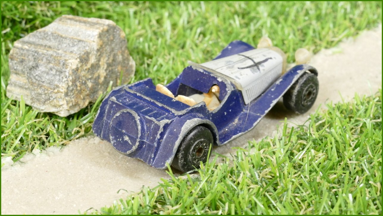 Autíčko Matchbox SS 100 Jaguar - horší stav