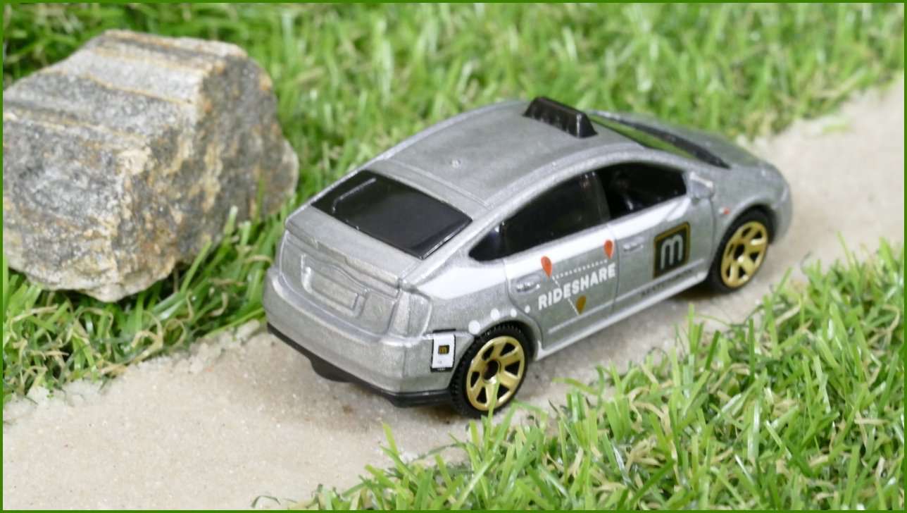Autíčko Matchbox Toyota Prius 2009