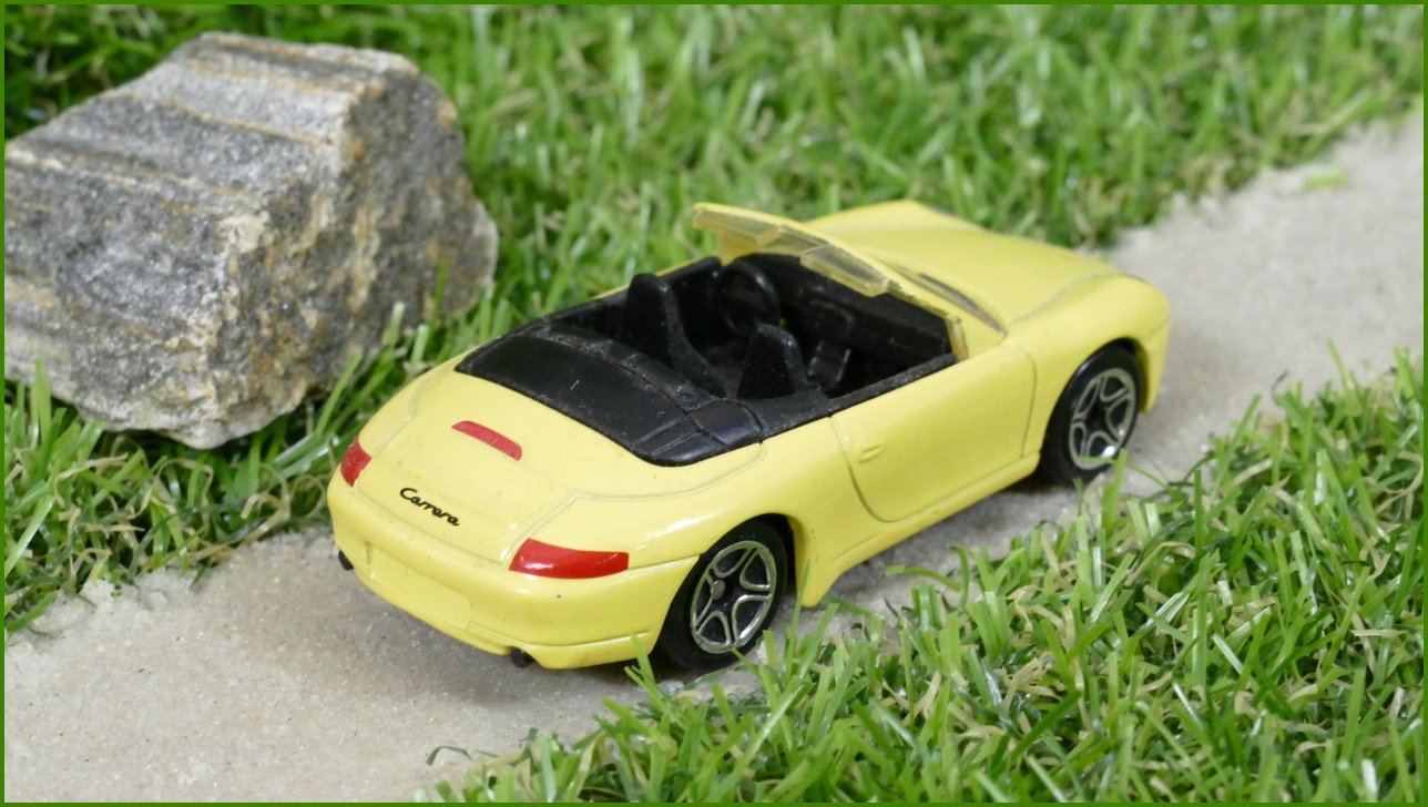 Autíčko Matchbox Porsche 911 Carrera