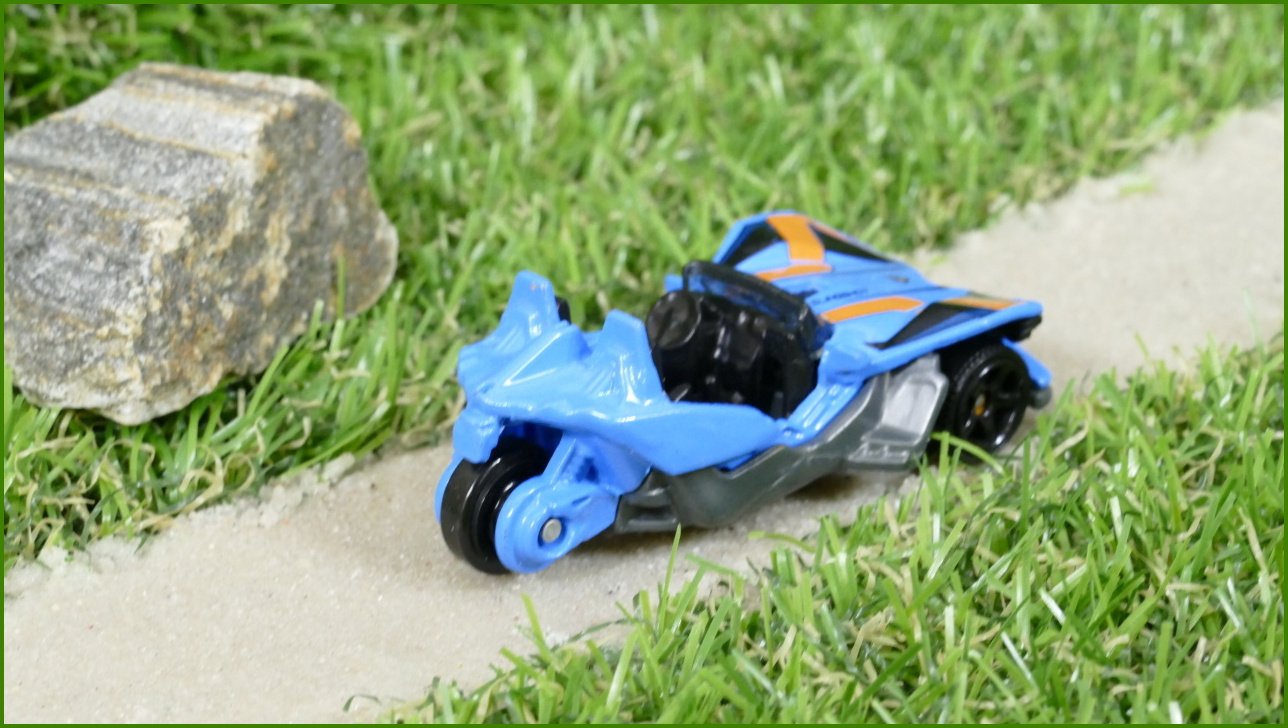 Autíčko Matchbox Polaris Slingshot