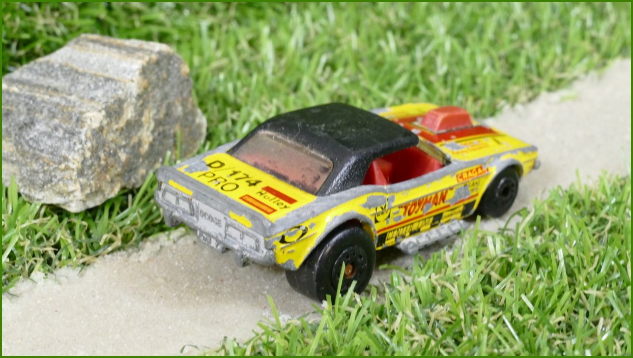 Autíčko Matchbox Dodge Challenger