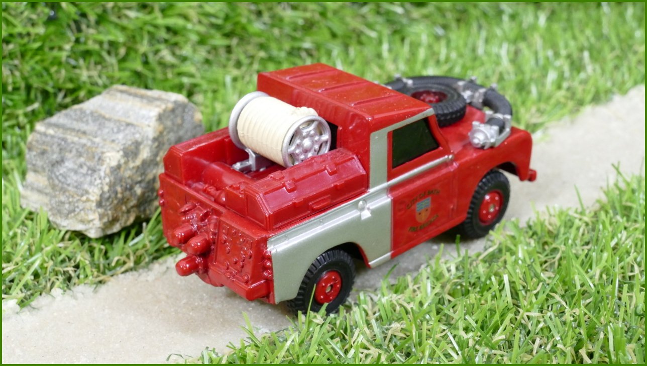 Model Autíčka Corgi SWB Landrover