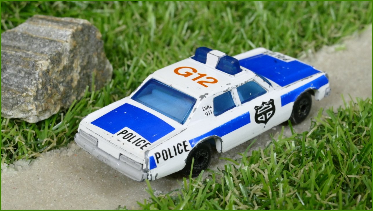 Autíčko Matchbox Superfast Plymouth Gran Fury