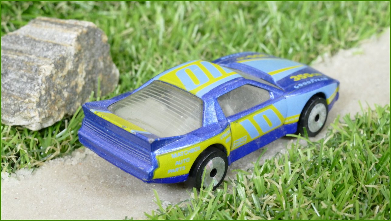 Autíčko Matchbox Pontiac Firebird Racer (Lasers)