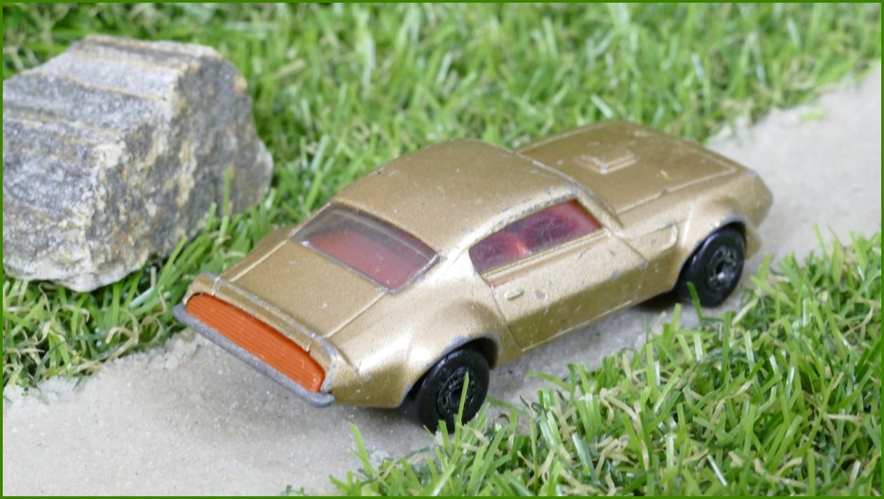 Autíčko Matchbox Superfast No.18 - Pontiac