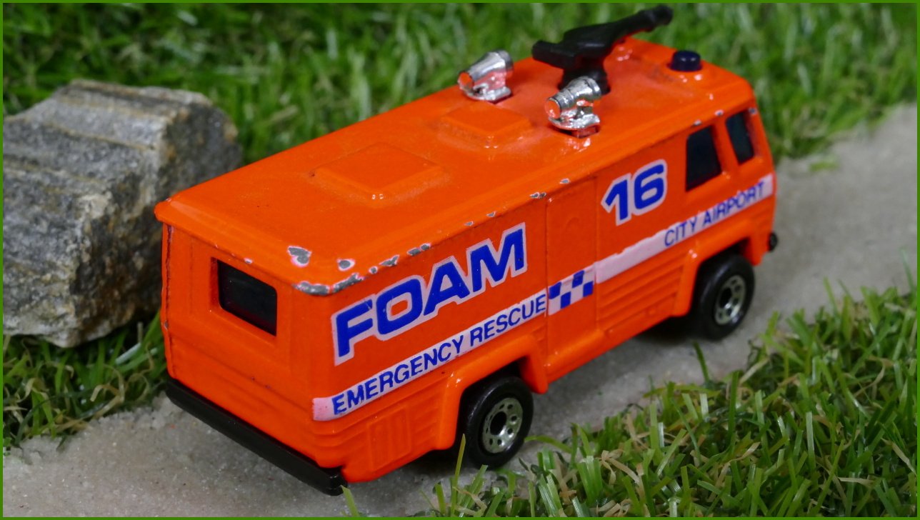 Autíčko Matchbox Command Vehicle