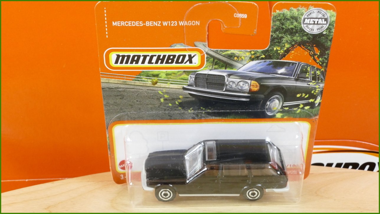 Matchbox Autíčko Mercedes-Benz W123 Wagon