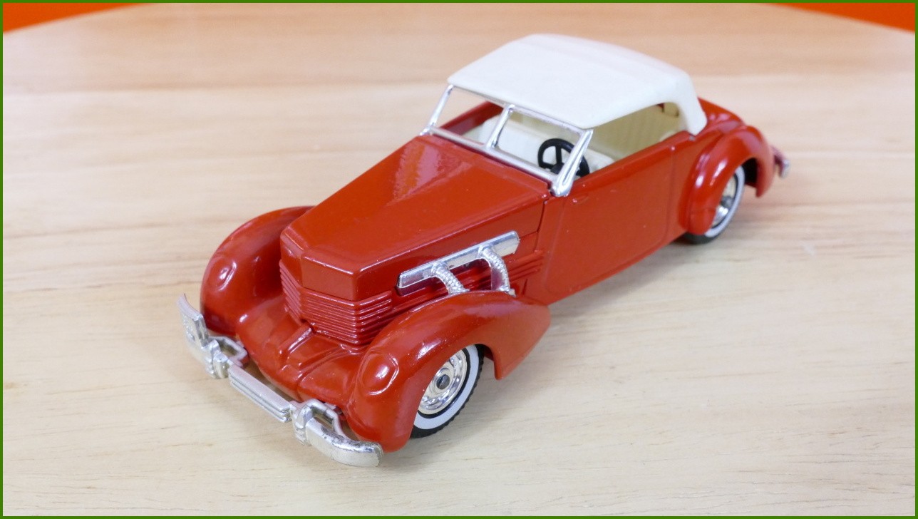 Matchbox Autíčko Models Of Yesteryear - Y-18 - 1937 Cord 812
