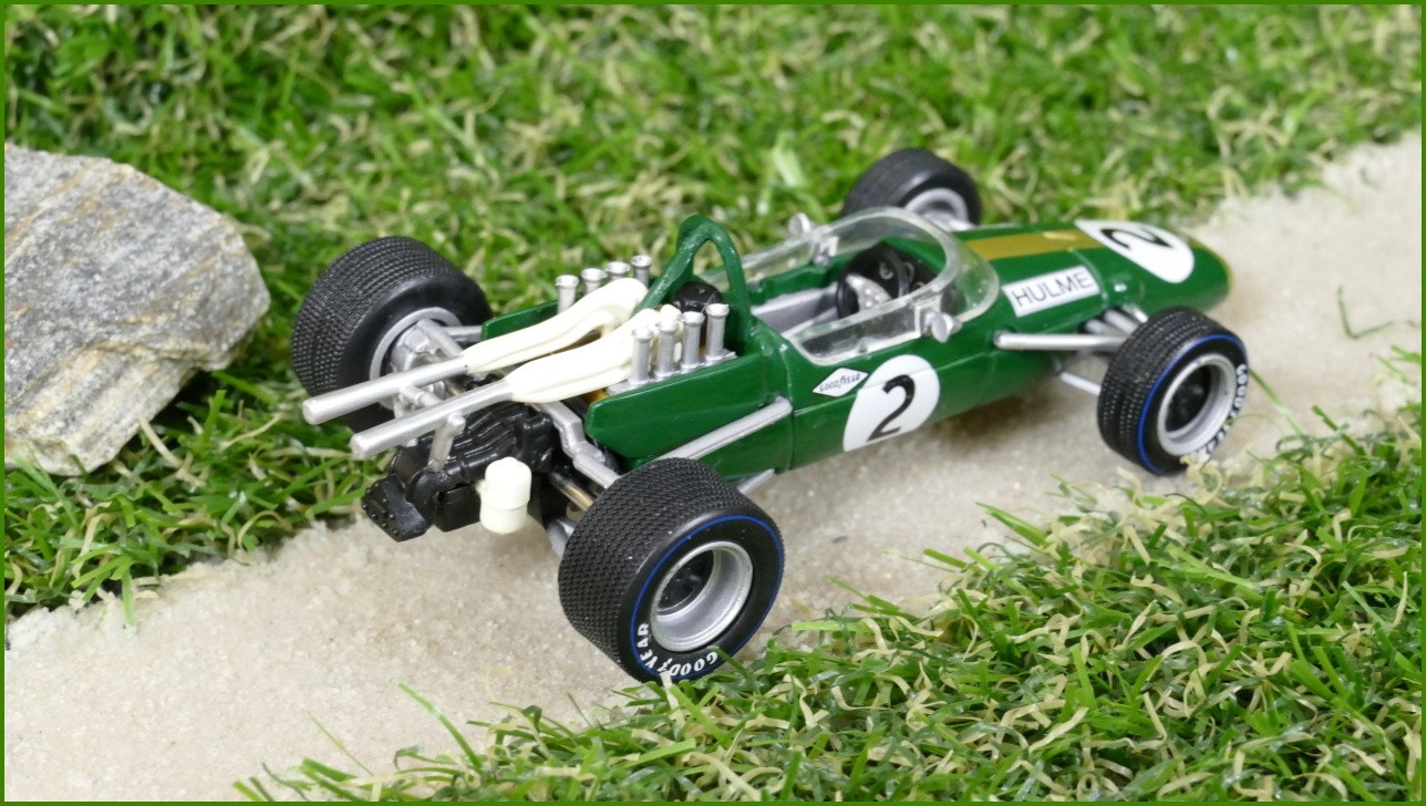 Angličák Formule RBA Collectibles - Brabham Repco BT 24 - 1967 (Denny Hulme)