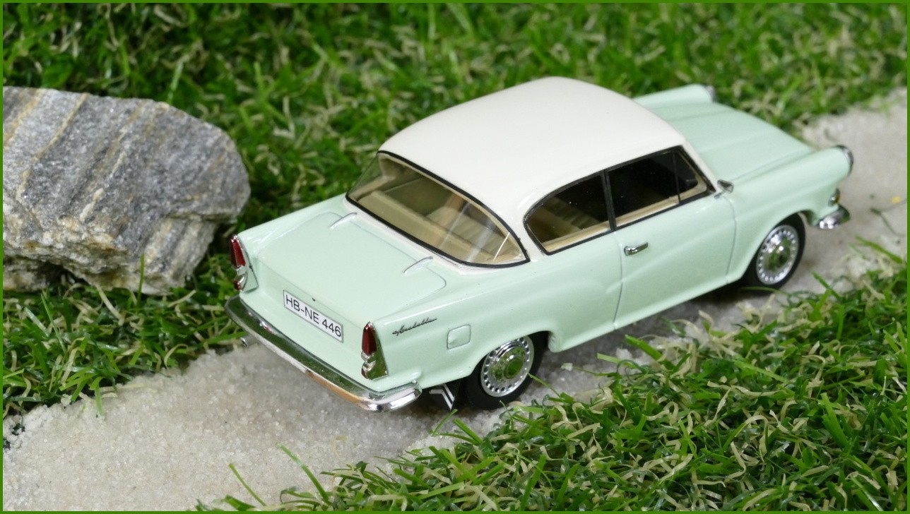 Angličák Model Autíčka Neo Scale Models - Lloyd Arabella
