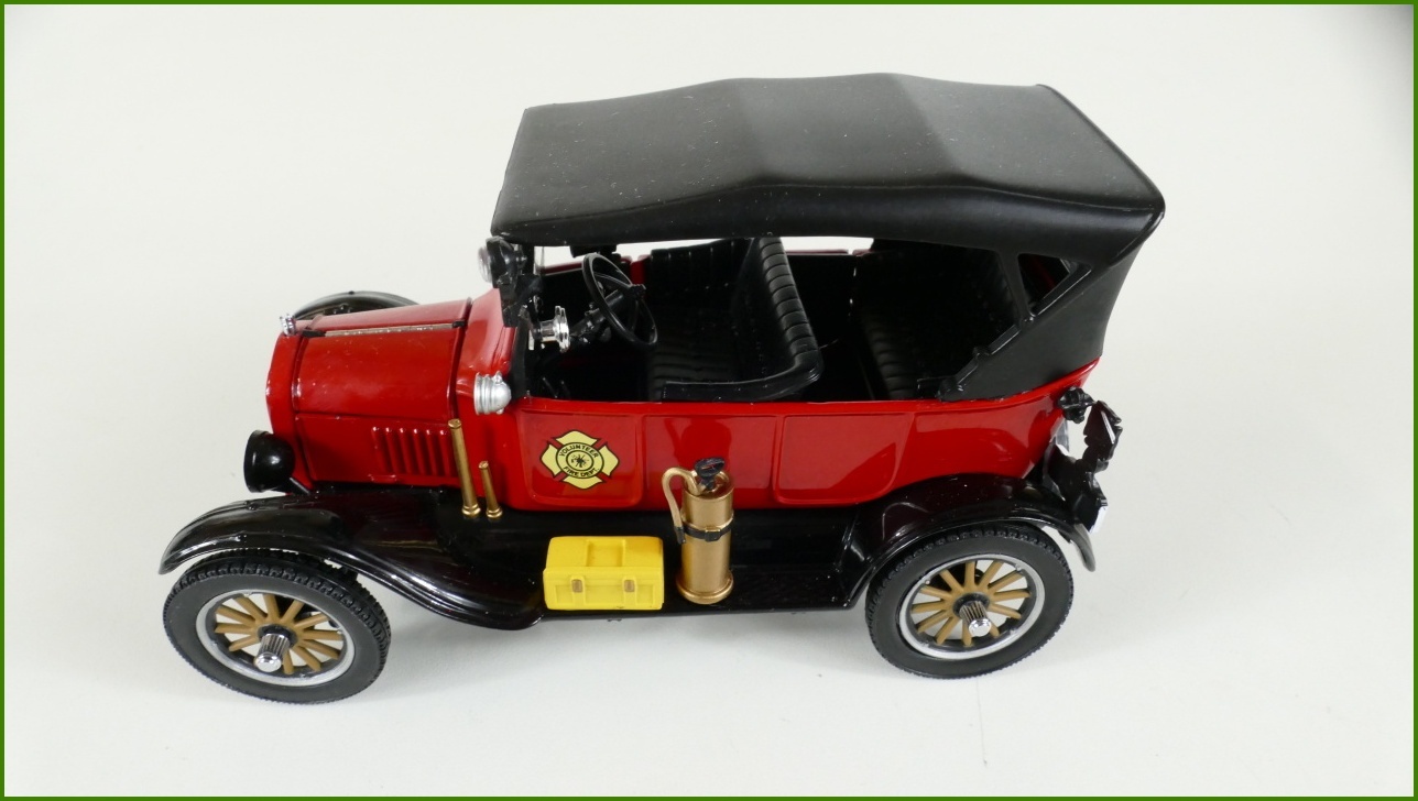 Model Auta Sun Star 1:24 - 1925 Ford Model
